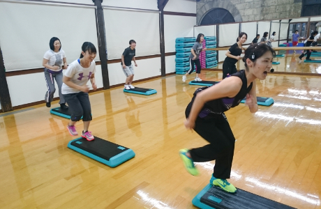 「運動のプロ」インストラクターと楽しくレッスン